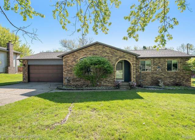 Property at 4045 S Elms Rd, Swartz Creek, MI 48473, 3 beds, 1.5 baths