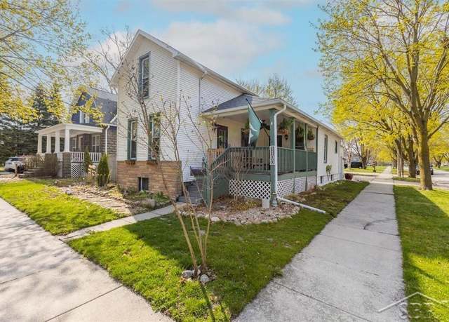 Property at 1100 Mercer St, Essexville, MI 48732, 2 beds, 1 bath