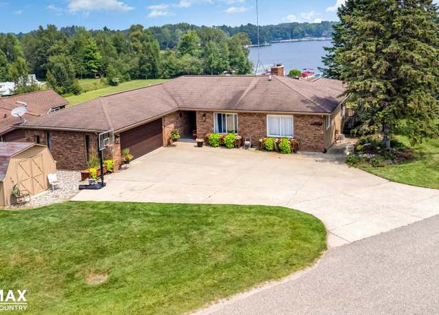 Property at 4564 Hamilton Way, Butman Township, MI 48624, 4 beds, 3 baths
