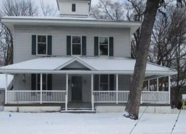 Property at 408 W Burr Oak St, Centreville, MI 49032, 4 beds, 1.5 baths