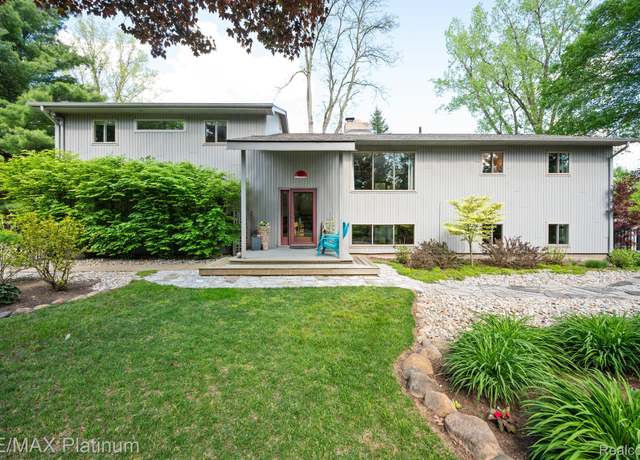 Property at 11485 Hensell Rd, Rose Township, MI 48442, 3 beds, 2.5 baths