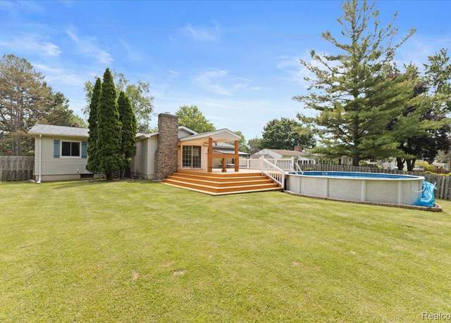 Property at 9134 Del Rio Dr, Grand Blanc, MI 48439, 3 beds, 1.5 baths