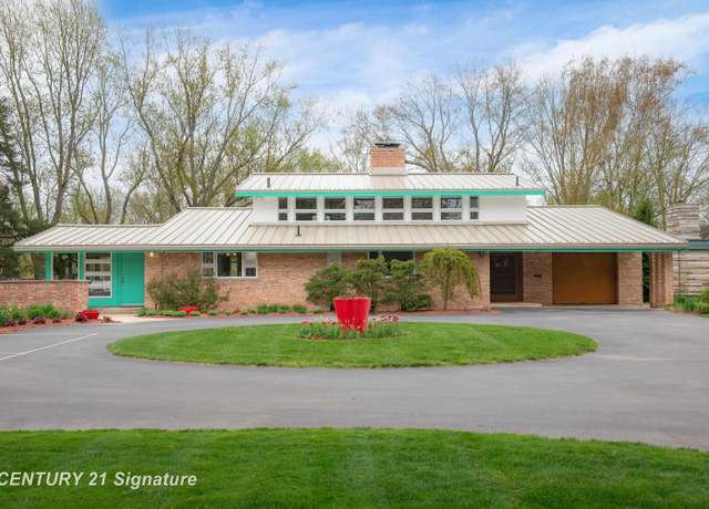 Property at 1015 W Sugnet Rd, Midland, MI 48640, 5 beds, 3 baths