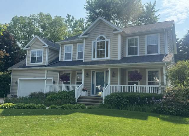Property at 6927 Plum Hollow Cir, Kalamazoo, MI 49009, 4 beds, 2.5 baths