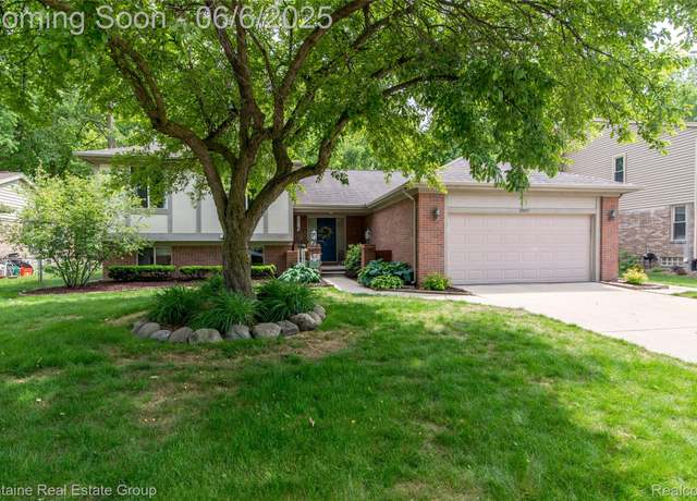 Property at 30857 Mayville St, Livonia, MI 48152, 4 beds, 2.5 baths