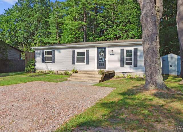 Property at 3611 N Sadler Dr, Sanford, MI 48657, 3 beds, 2 baths