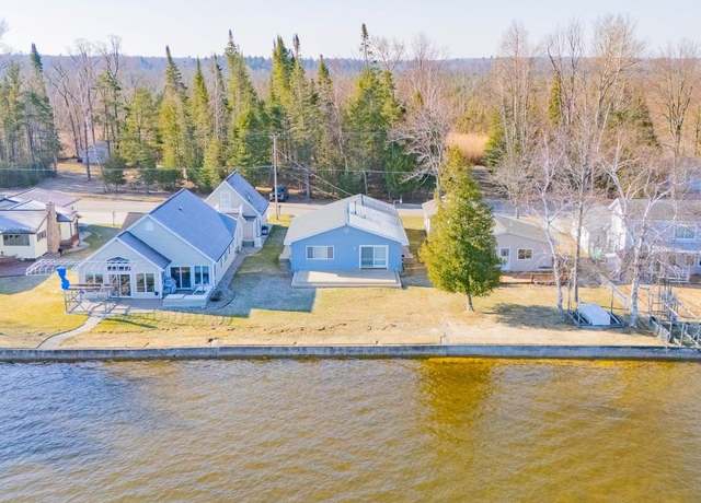 Property at 1022 1/2 Iroquois Ave, Prudenville, MI 48651, 2 beds, 1.5 baths