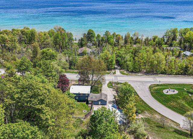Property at 6720 S West-bay Shore Dr, Traverse City, MI 49684, 5 beds, 2 baths