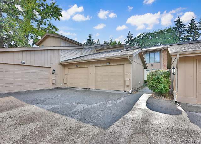 Property at 7494 Pebble Ln, West Bloomfield Charter Township, MI 48322, 2 beds, 2 baths