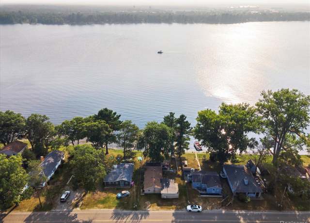 Property at 6111 Loud Dr, Oscoda Charter Township, MI 48750, 3 beds, 2 baths