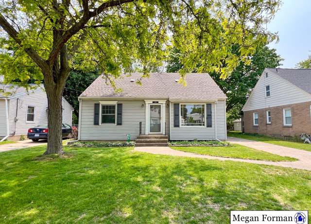 Property at 426 Mae-thy St SE, Grand Rapids, MI 49548, 3 beds, 1 bath