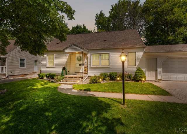 Property at 1338 Terrace Ave, Adrian, MI 49221, 4 beds, 1 bath