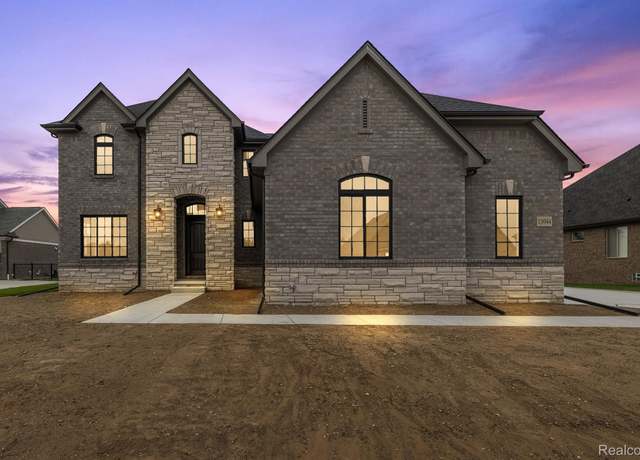 Property at 2166 Heidi Dr, Oxford, MI 48370, 4 beds, 2.5 baths