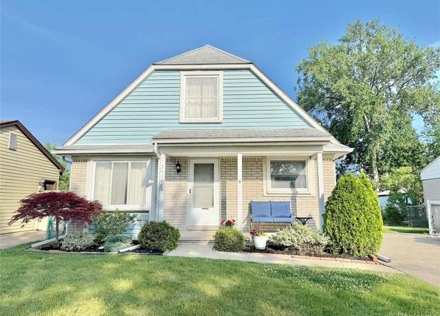 Property at 34348 New York St, Clinton Township, MI 48035, 3 beds, 2 baths