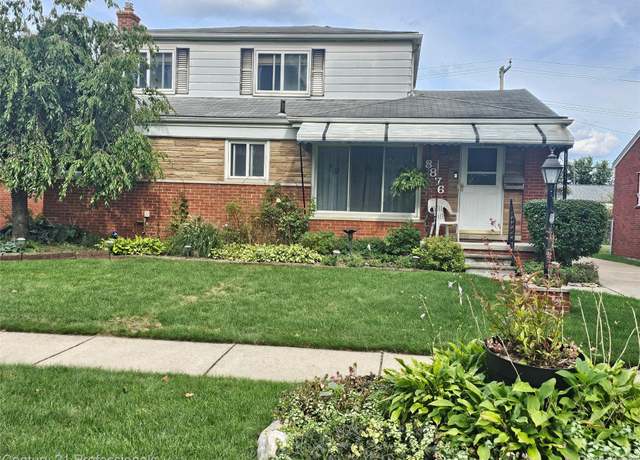 Property at 8876 Robindale, Redford Charter Township, MI 48239, 5 beds, 2.5 baths