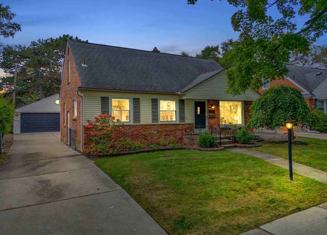 Property at 4423 Groveland Ave, Royal Oak, MI 48073, 3 beds, 3 baths