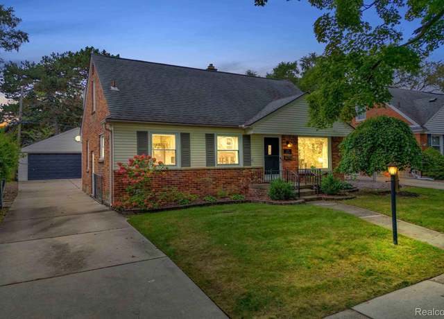 Property at 4423 Groveland Ave, Royal Oak, MI 48073, 3 beds, 3 baths