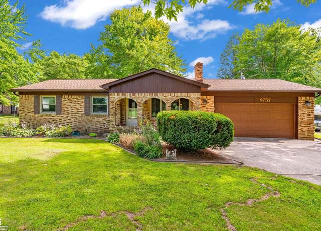 Property at 9757 Bartel Rd, Columbus, MI 48063, 3 beds, 1.5 baths