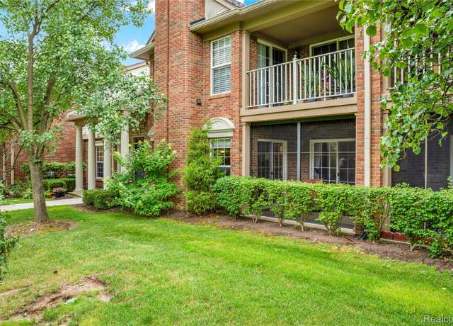 Property at 3388 Tremonte Cir N, Rochester, MI 48306, 2 beds, 2 baths