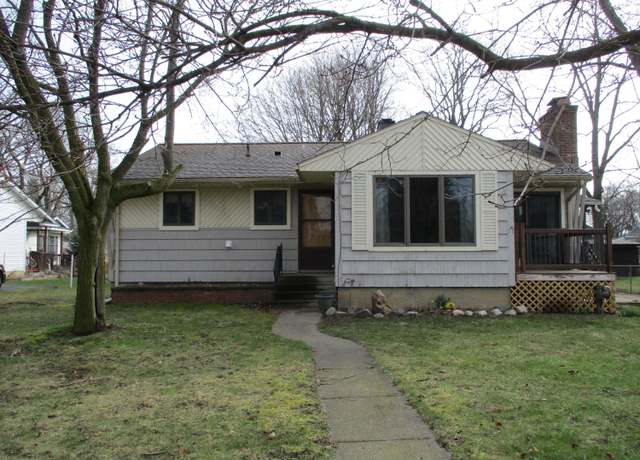 Property at 121 Wilkinson St, Chelsea, MI 48118, 2 beds, 2 baths