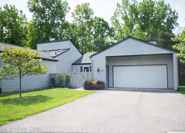 Property at 2869 Breckenridge Dr #95, Brighton, MI 48114, 3 beds, 2.5 baths