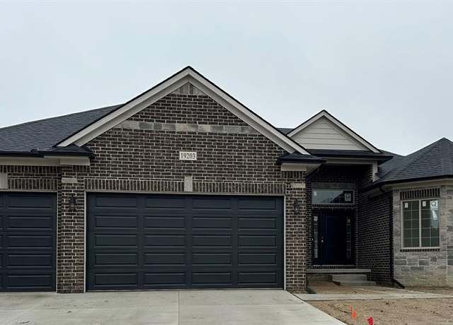 Property at 56413 Scotland Dr, Utica, MI 48042, 3 beds, 2.5 baths