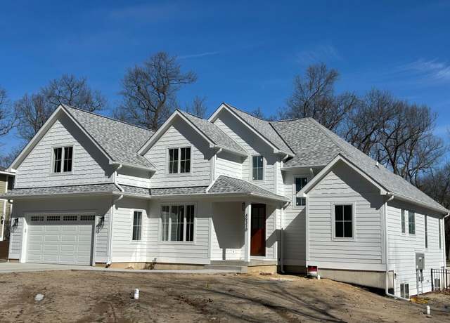Property at 45310 Fairway Dr, New Buffalo, MI 49117, 8 beds, 6.5 baths