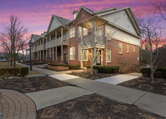 Property at 163 E Bay Dr, Walled Lake, MI 48390, 3 beds, 2.5 baths