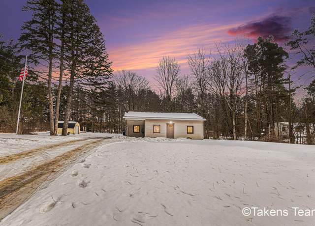 Property at 16654 148th Ave, Spring Lake, MI 49456, 2 beds, 1 bath