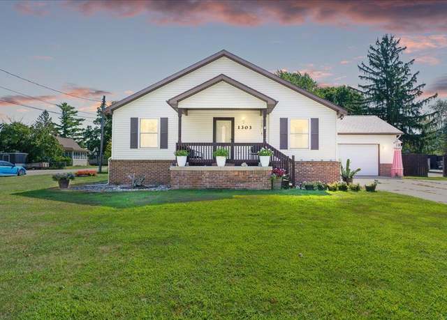 Property at 1303 S Chipman St, Owosso, MI 48867, 3 beds, 2 baths