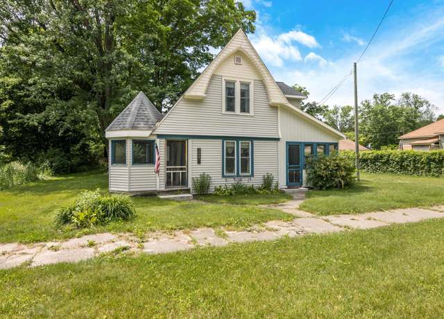 Property at 7692 3rd St, Thompsonville, MI 49683, 3 beds, 2 baths