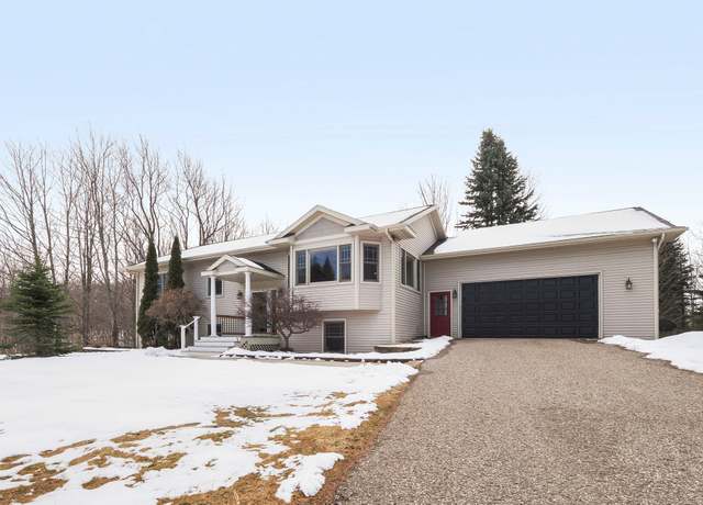 Property at 285 Skyline Dr, Petoskey, MI 49770, 5 beds, 3 baths
