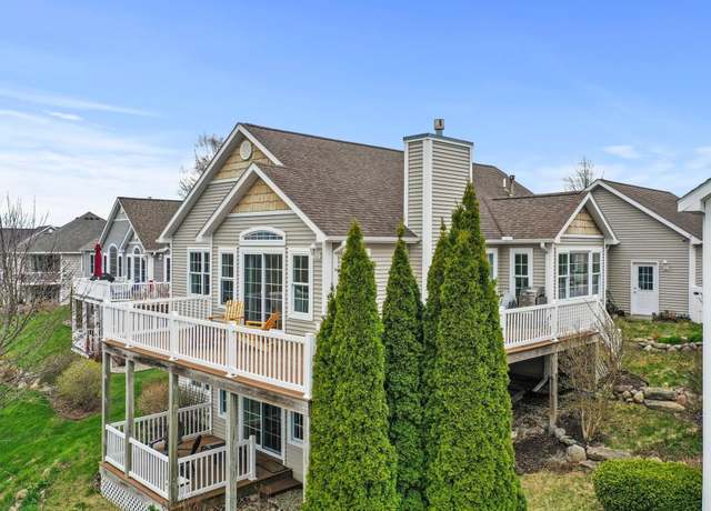 Property at 2570 W Crown Dr, Traverse City, MI 49685, 3 beds, 3 baths