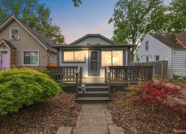 Property at 1942 E Troy St, Ferndale, MI 48220, 2 beds, 1 bath