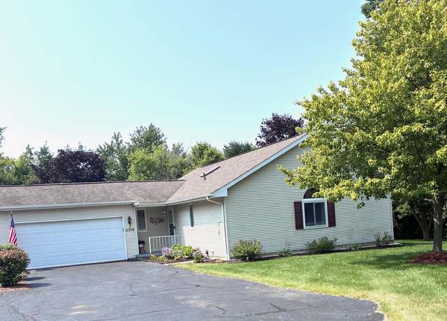 Property at 11710 Hawthorne Glen Dr, Grand Blanc, MI 48439, 2 beds, 2 baths