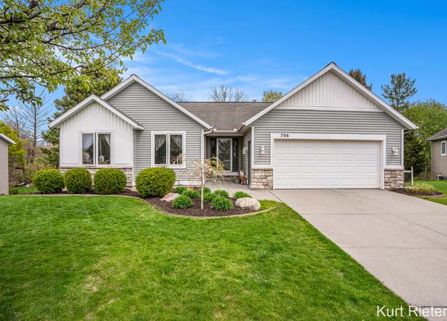 Property at 706 Garden Ridge Dr, Holland, MI 49423, 4 beds, 3 baths