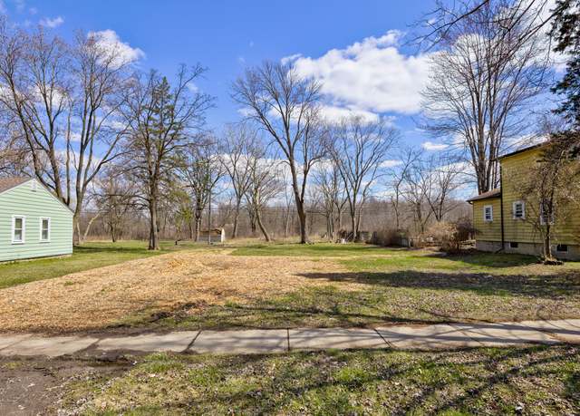 Property at 7179 Merriman Rd, Romulus, MI 48174, 3 beds, 1 bath