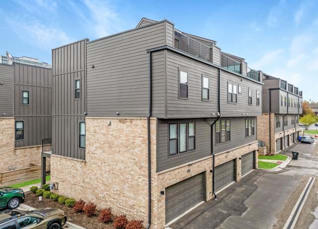 Property at 1049 Hampton Cir #44, Detroit, MI 48207, 2 beds, 2.5 baths