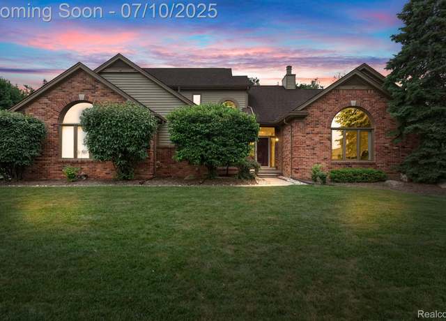Property at 4253 Drexel Dr, Troy, MI 48098, 4 beds, 3 baths