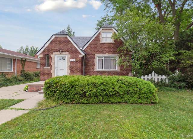 Property at 1773 14th St, Wyandotte, MI 48192, 4 beds, 1.5 baths