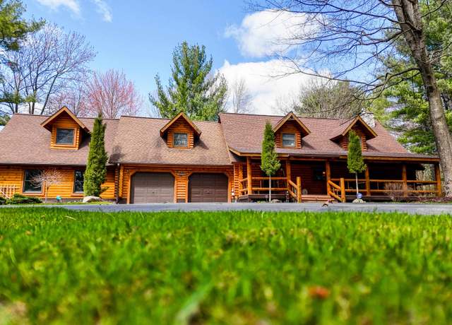 Property at 10150 Lake Dubonnet Trl, Traverse City, MI 49685, 5 beds, 3.5 baths
