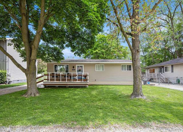 Property at 44080 Davis Dr, Utica, MI 48317, 3 beds, 1 bath