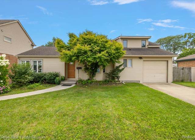 Property at 22470 Wildwood St, St Clair Shores, MI 48081, 3 beds, 2 baths