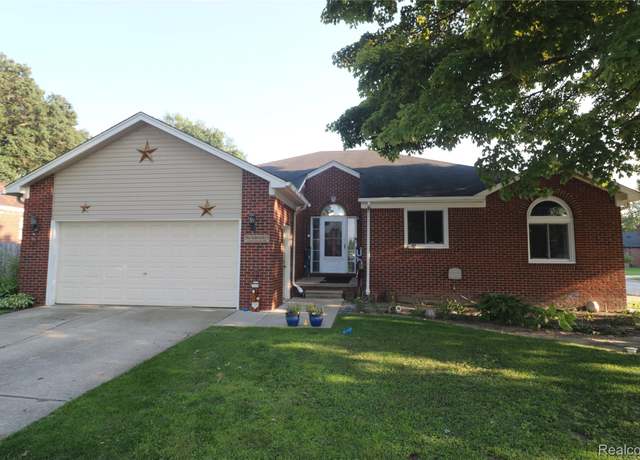 Property at 20400 Martin Rd, St Clair Shores, MI 48081, 4 beds, 2.5 baths