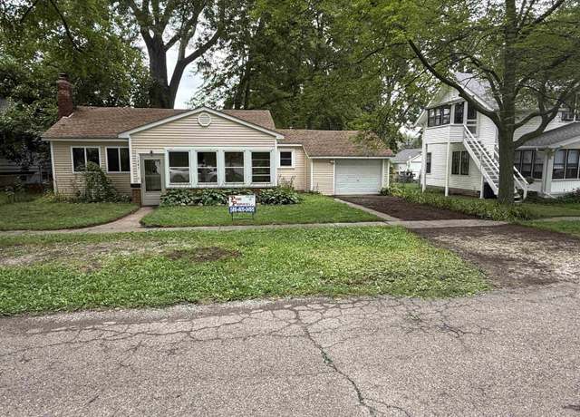 Property at 1207 Clinton St, Algonac, MI 48001, 2 beds, 1 bath