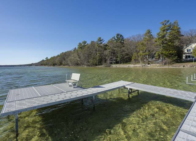 Property at 7753 Woodland Dr, Honor, MI 49640, 10 beds, 8.5 baths