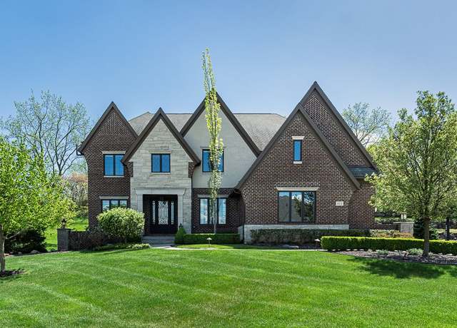 Property at 611 Wellington Cir, Rochester Hills, MI 48309, 5 beds, 4 baths