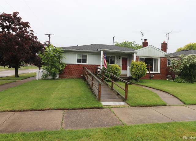 Property at 19396 Wilfred St, Roseville, MI 48066, 3 beds, 1.5 baths