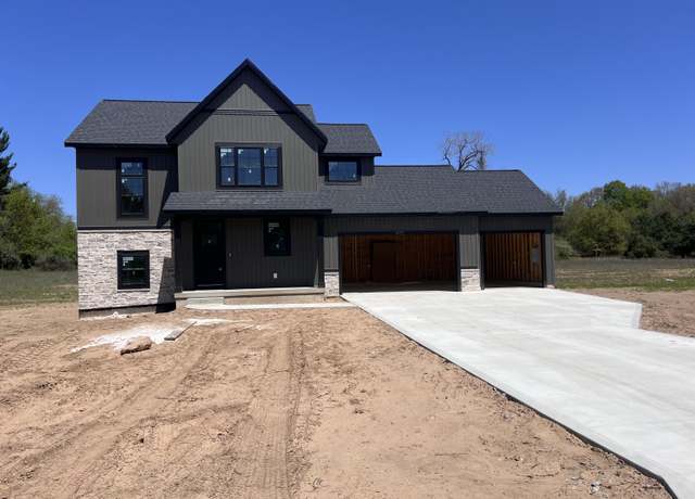 Property at 1297 Secluded Pines Dr NE, Sparta, MI 49345, 3 beds, 2.5 baths
