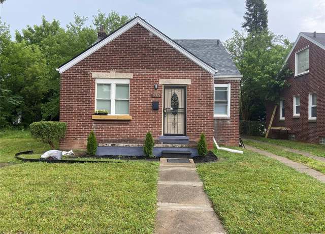 Property at 19376 Pelkey St, Detroit, MI 48205, 3 beds, 1.5 baths